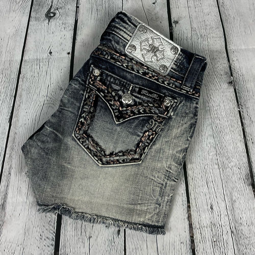 ⭐️ Flash Sale⭐️ Miss Me Signature Jean Shorts